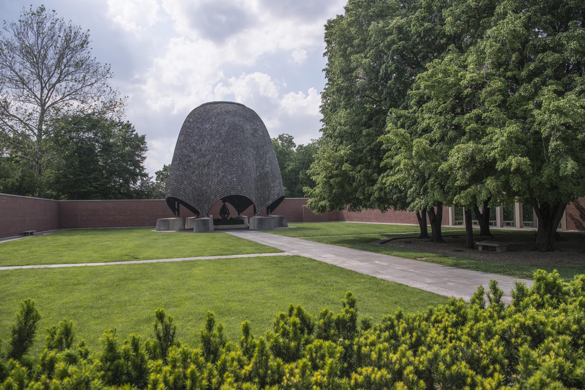 Evansville Indiana New Harmony e is for everyone